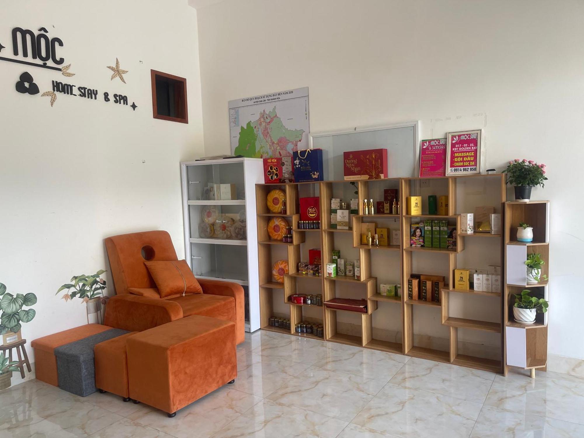 Moc Homestay- Near Bai Dai Beach Cam Lam Zewnętrze zdjęcie